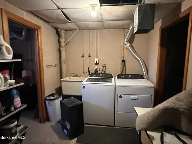 $259,900 | 14 Calumet Street, Pittsfield, MA 01201