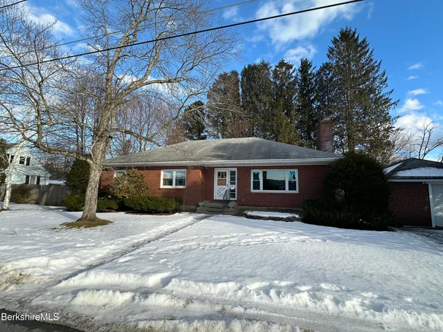 $259,900 | 14 Calumet Street, Pittsfield, MA 01201