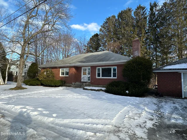 $259,900 | 14 Calumet Street, Pittsfield, MA 01201