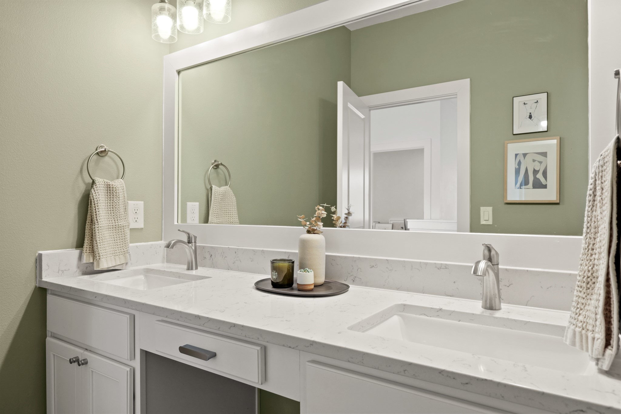 1102 1/2 Tillery Street, Unit 1 Austin, TX 78702 - Photo 29 of 38 a bathroom with a sink and a mirror