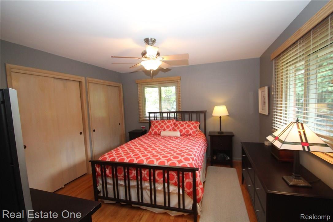 28388 Westerleigh Road Farmington, MI 48334 - Photo 16 of 41 IMG_9249.JPG