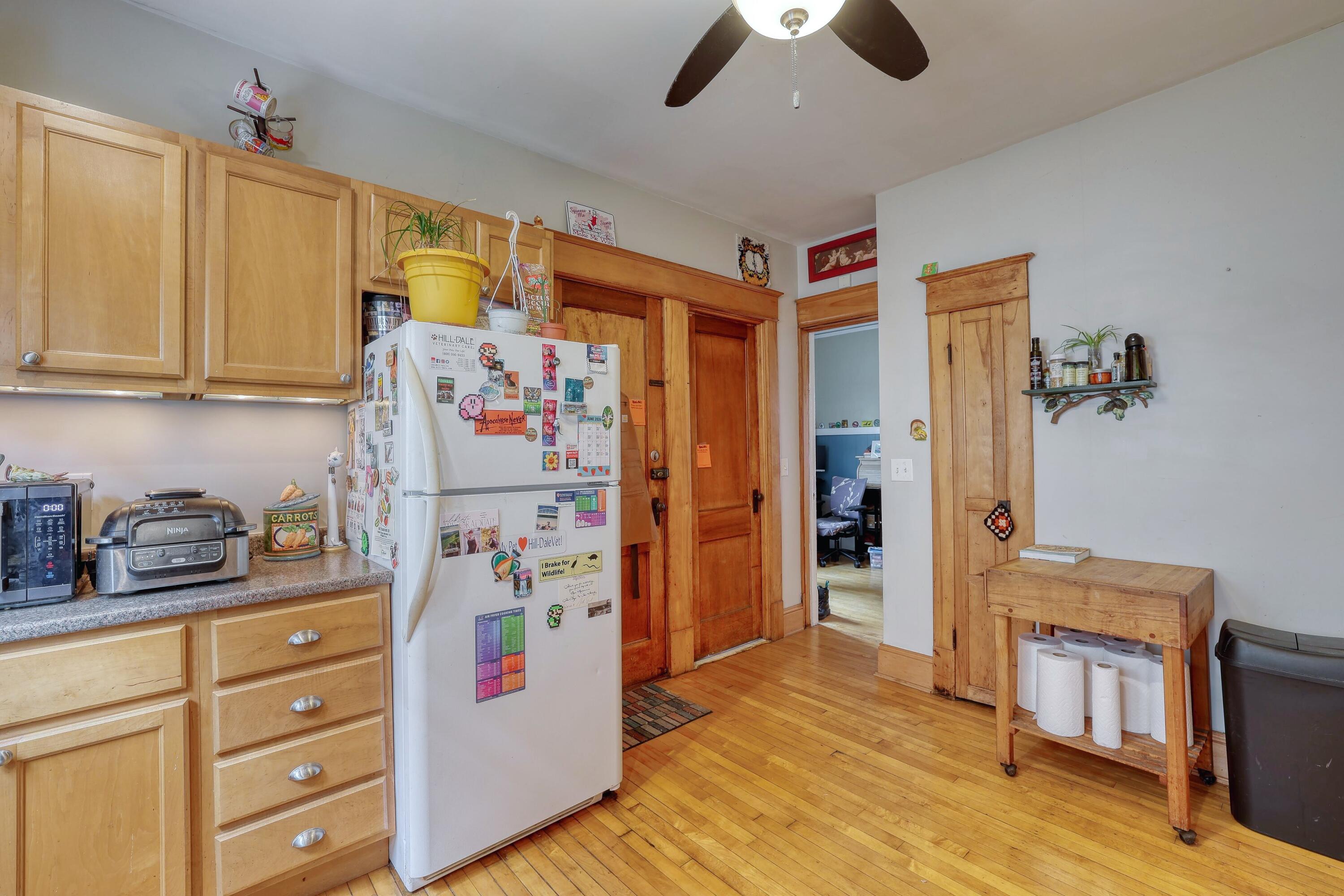 2017 North 48th Street, Unit 2019 Milwaukee, WI 53208 - Photo 12 of 36 Kitchen U1