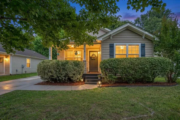 $289,950 | 3310 Belle Avenue Northeast, Roanoke, VA 24012