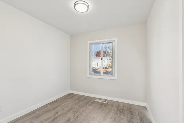 $280,000 | 2413 Country Lane, McHenry, IL 60051