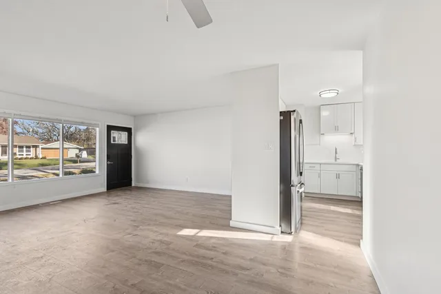 $280,000 | 2413 Country Lane, McHenry, IL 60051