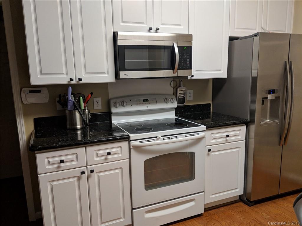 10305 Rosemallow Road Charlotte, NC 28213 - Photo 2 of 5 Gallery Image 2