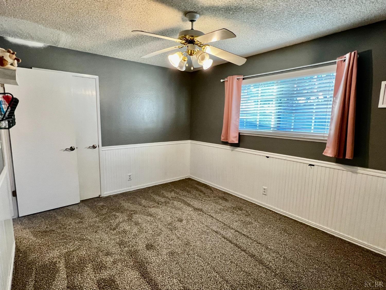 952 Raymond Road Hanford, CA 93230 - Photo 15 of 26 Gallery Image 15