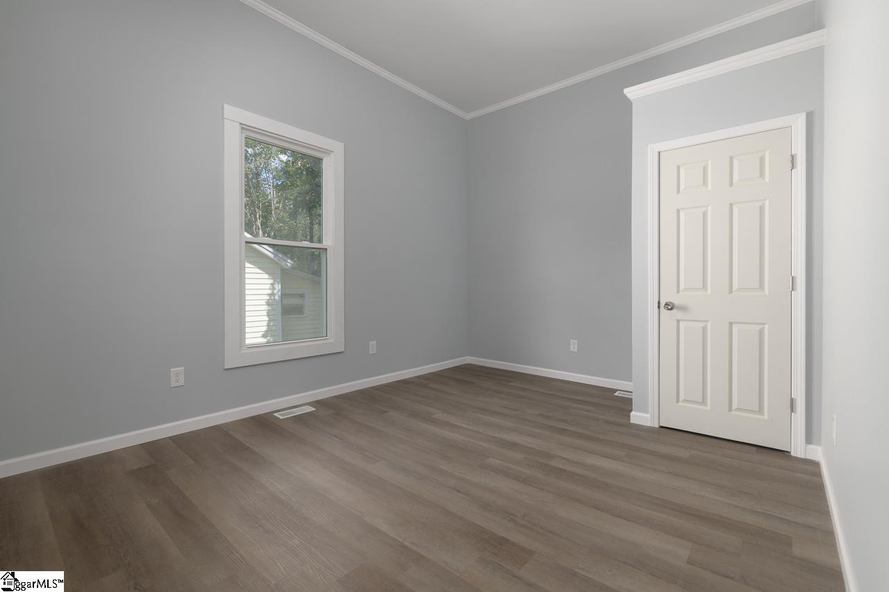 400 North Bell Street Clinton, SC 29325 - Photo 14 of 25