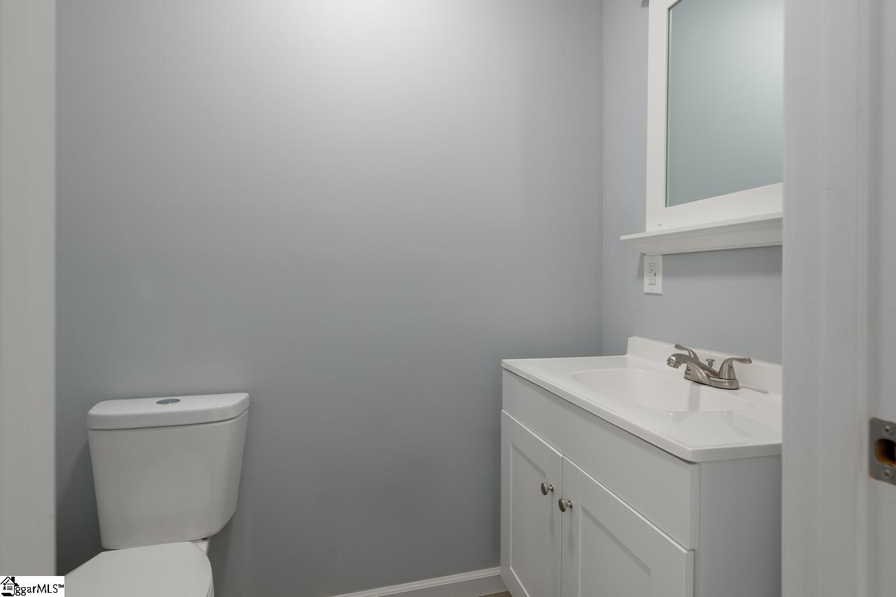 400 North Bell Street Clinton, SC 29325 - Photo 18 of 25