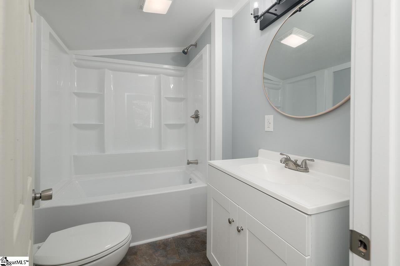 400 North Bell Street Clinton, SC 29325 - Photo 24 of 25