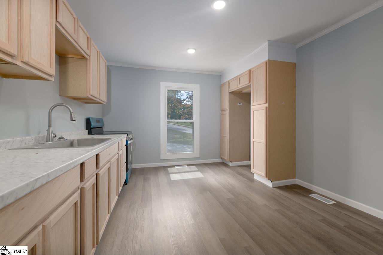 400 North Bell Street Clinton, SC 29325 - Photo 25 of 25