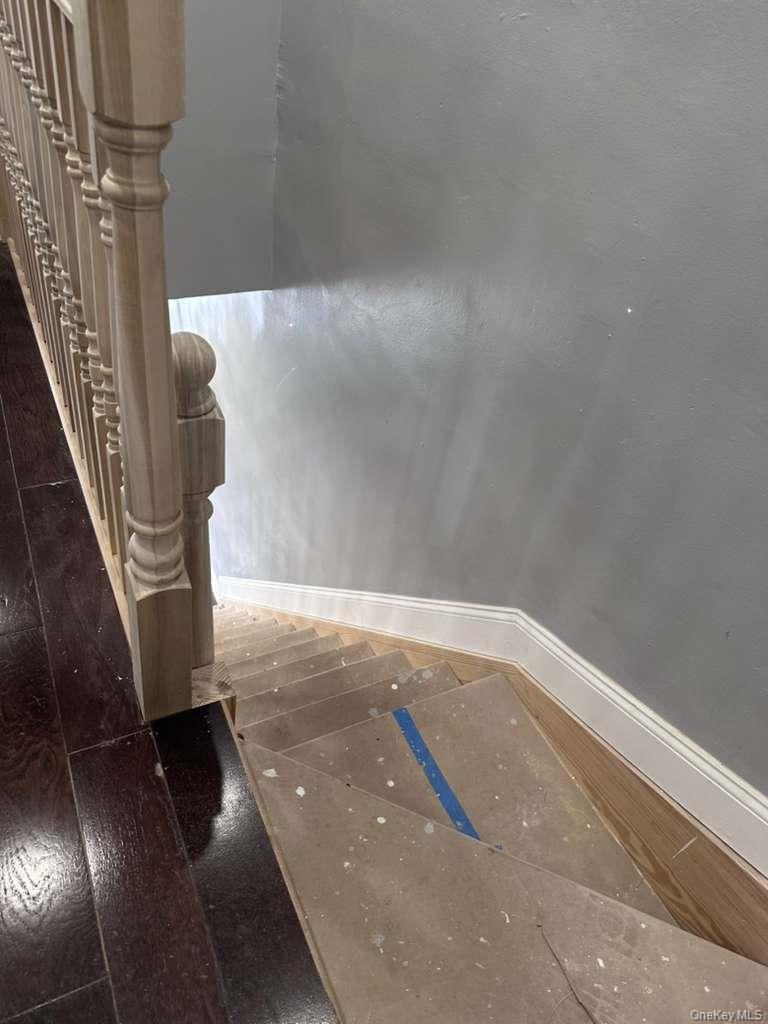 114-06 Inwood Street Queens, NY 11436 - Photo 11 of 18 Detailed view of baseboards