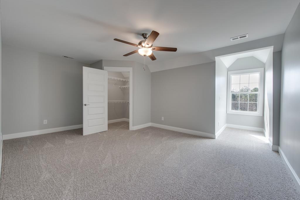 2107 Double Branch Road Columbia, TN 38401 - Photo 20 of 29 a view of an empty room with a ceiling fan