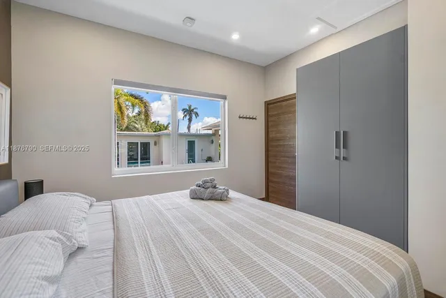 $1,289,999 | 235 Southeast 6th Street, Dania Beach, FL 33004