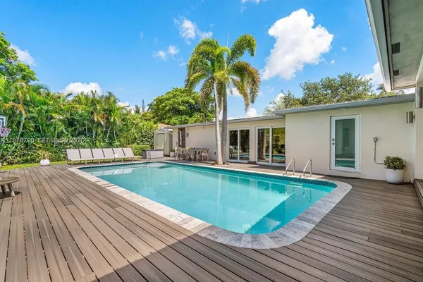 $1,284,999 | 235 Southeast 6th Street, Dania Beach, FL 33004