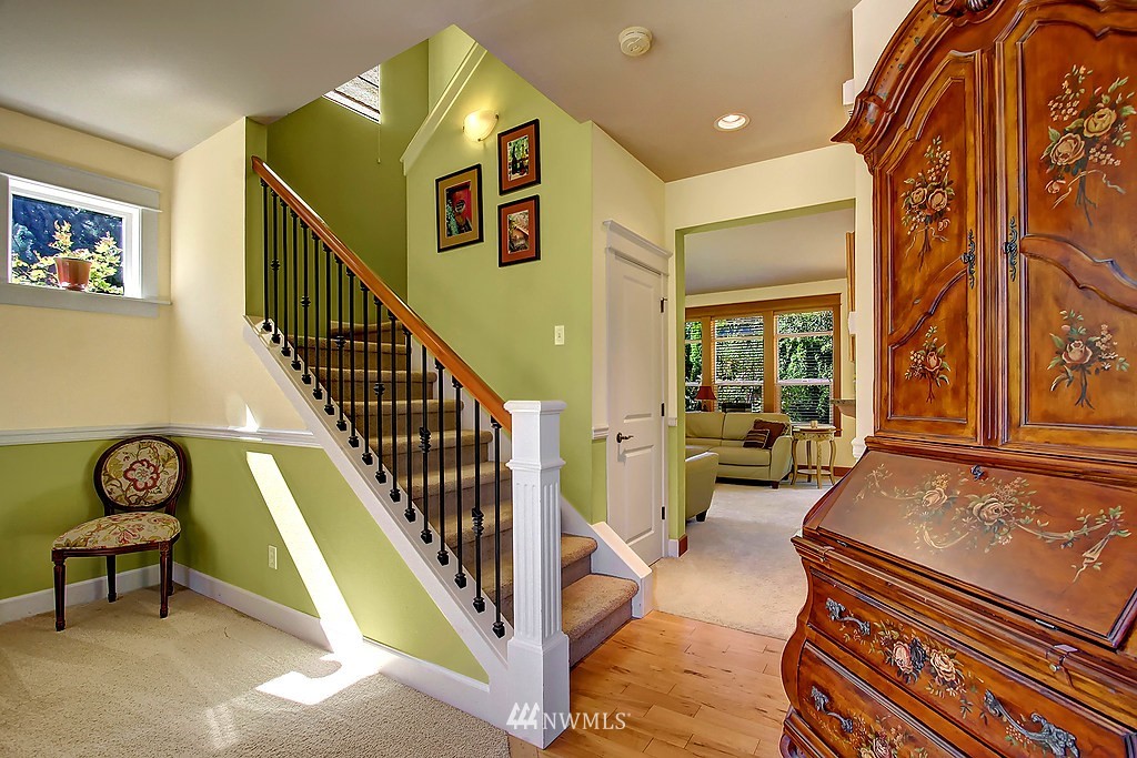 23514 8th Drive Southeast Bothell, WA 98021 - Photo 3 of 20 Gallery Image 3