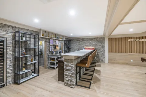 $5,995,000 | 17 Upland Road, Montauk, NY 11954