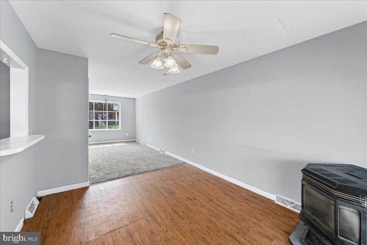 411 Glass Street Spring City, PA 19475 - Photo 6 of 30 Gallery Image 6