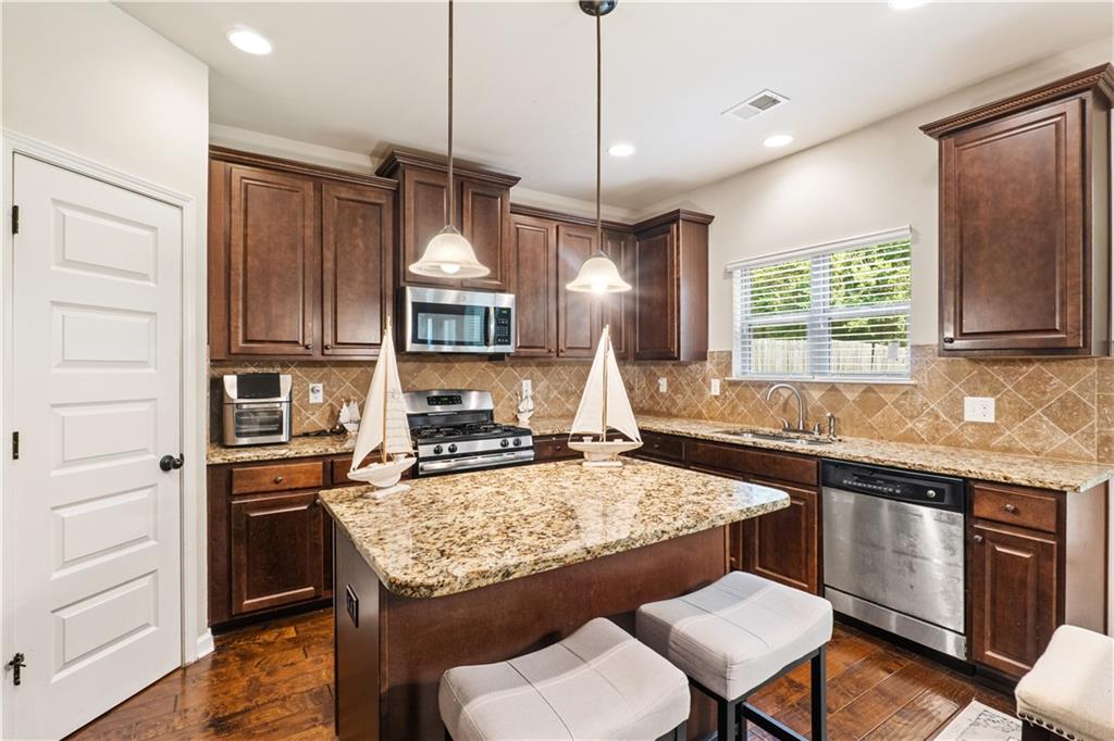 7946 White Oak Loop Stonecrest, GA 30038 - Photo 6 of 46