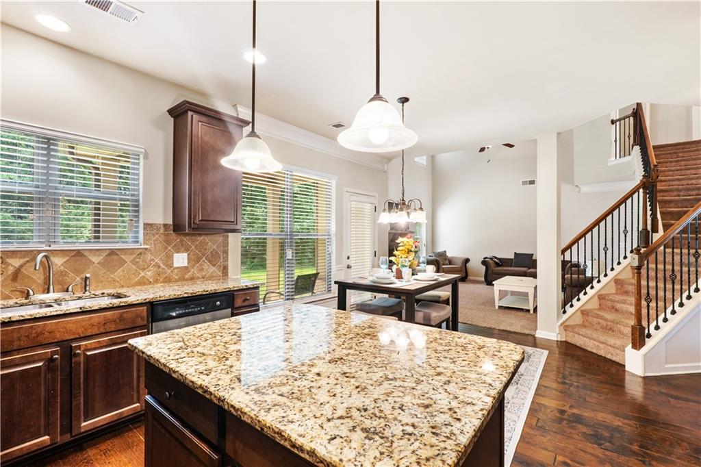 7946 White Oak Loop Stonecrest, GA 30038 - Photo 10 of 46