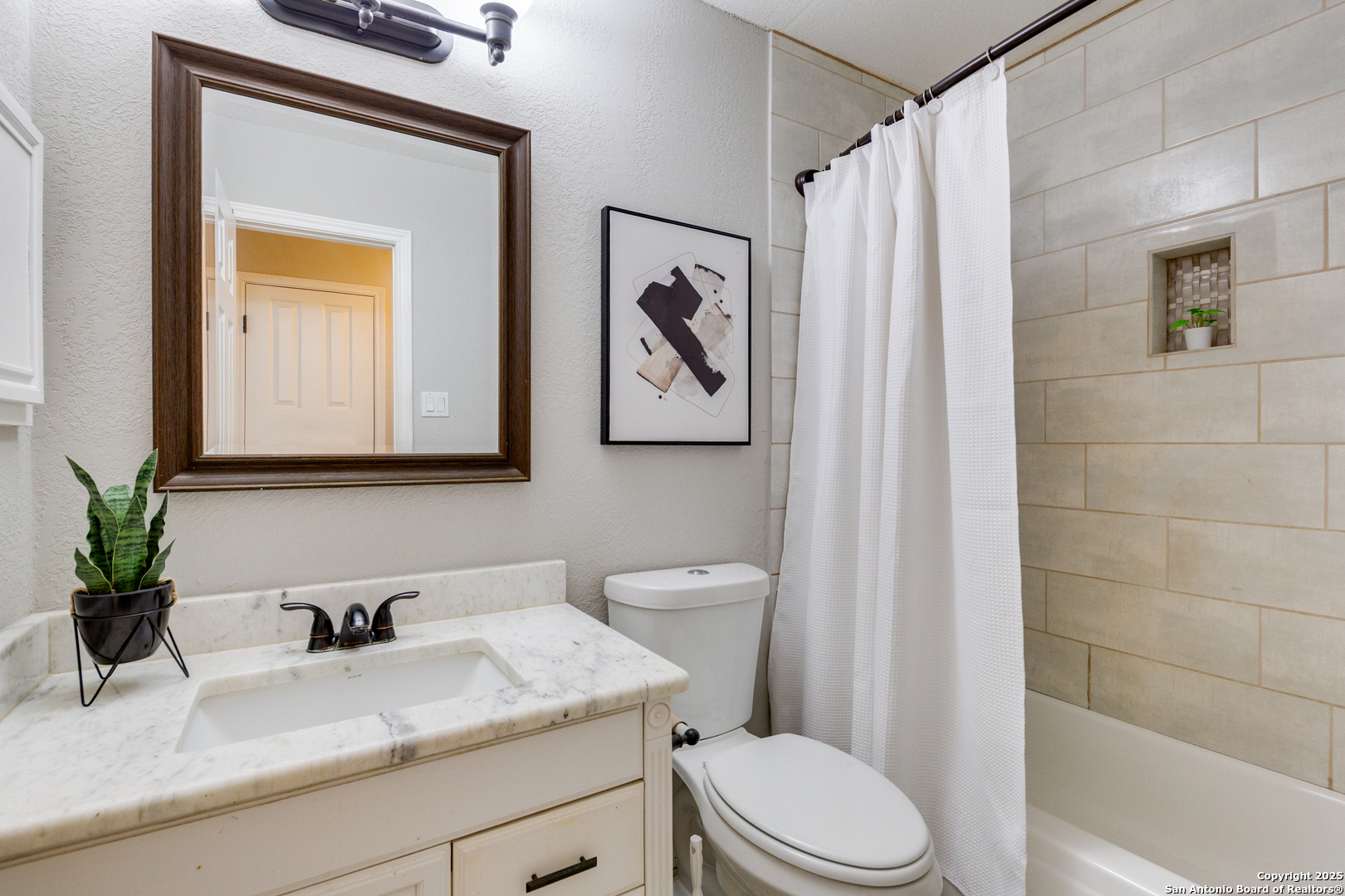 7570 Tantivity San Antonio, TX 78249 - Photo 18 of 24