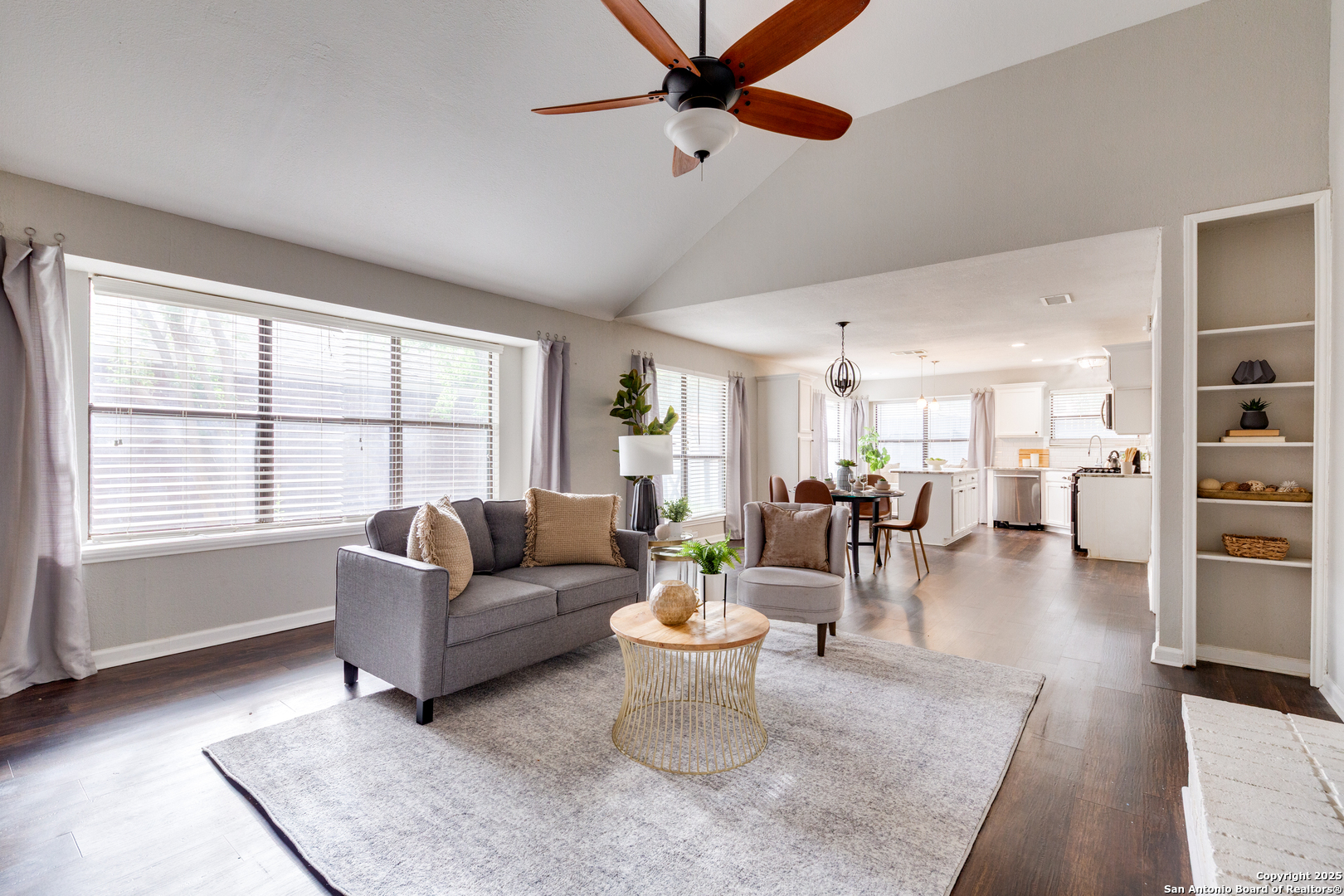 7570 Tantivity San Antonio, TX 78249 - Photo 4 of 24