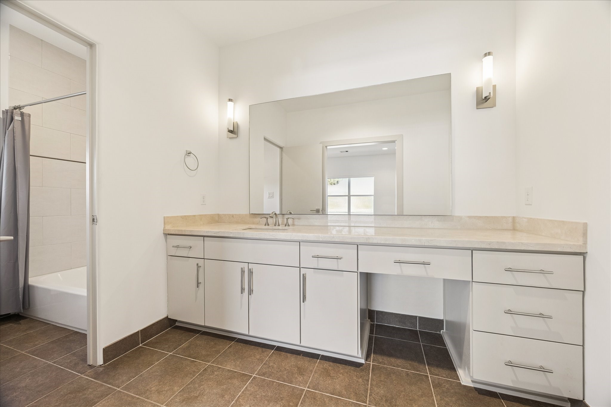 243 Piney Point Road Houston, TX 77024 - Photo 24 of 36