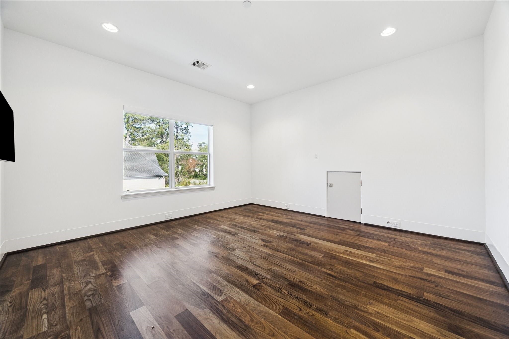 243 Piney Point Road Houston, TX 77024 - Photo 26 of 36