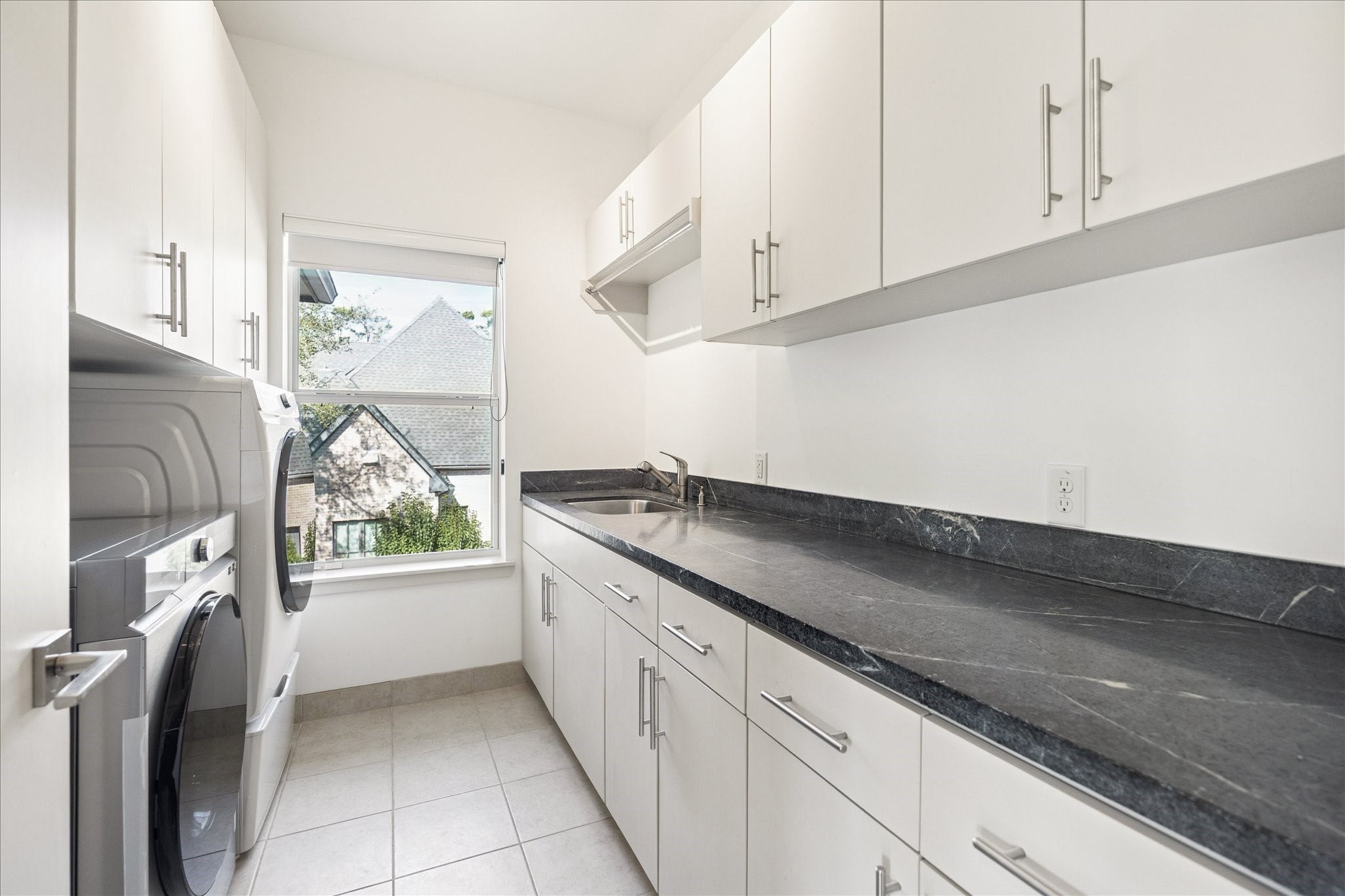 243 Piney Point Road Houston, TX 77024 - Photo 29 of 36