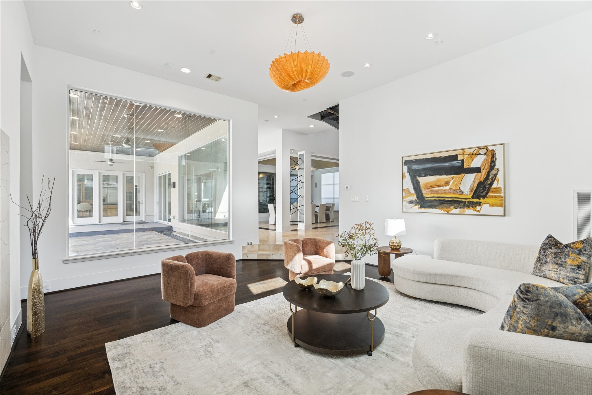 243 Piney Point Road Houston, TX 77024 - Photo 8 of 36