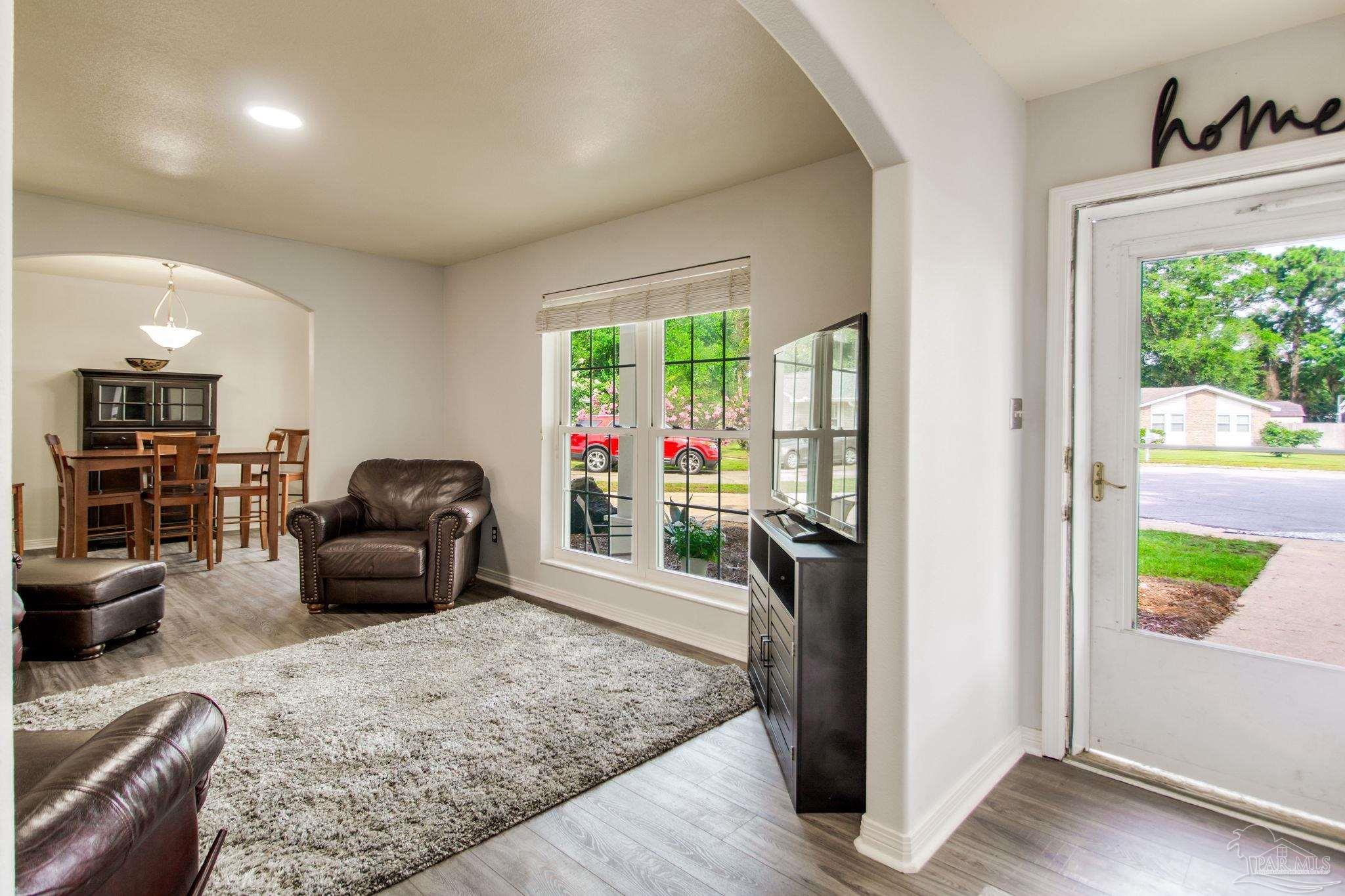 8110 Banberry Road Pensacola, FL 32514 - Photo 5 of 70 Gallery Image 5