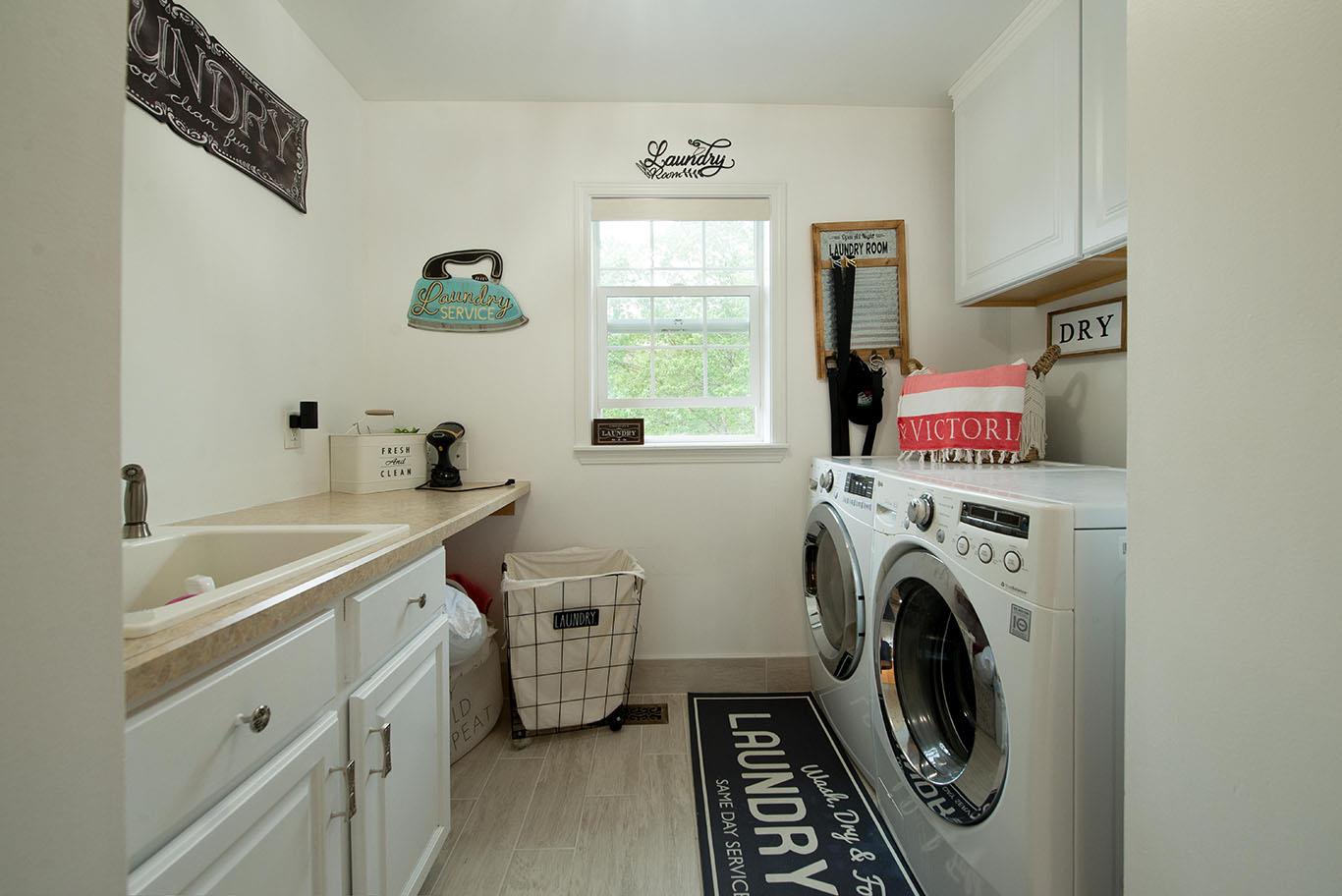 16 Kukas Road Monticello, NY 12701 - Photo 30 of 47 a utility room with dryer and washer