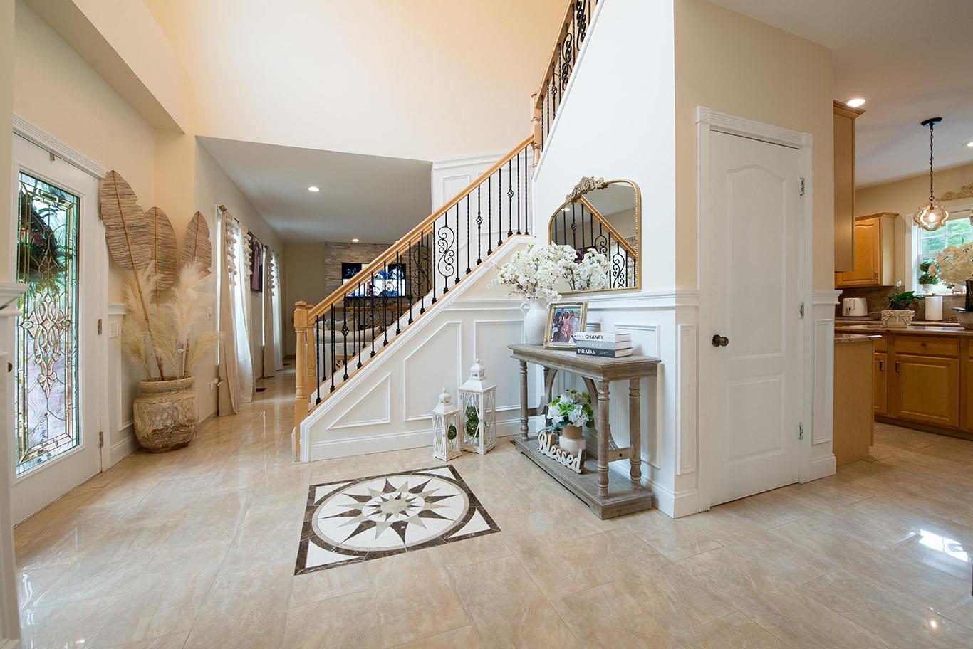 16 Kukas Road Monticello, NY 12701 - Photo 3 of 47 a view of entryway livingroom and hall with wooden floor