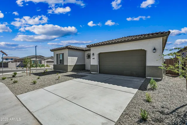 a view of a house with entertaining space