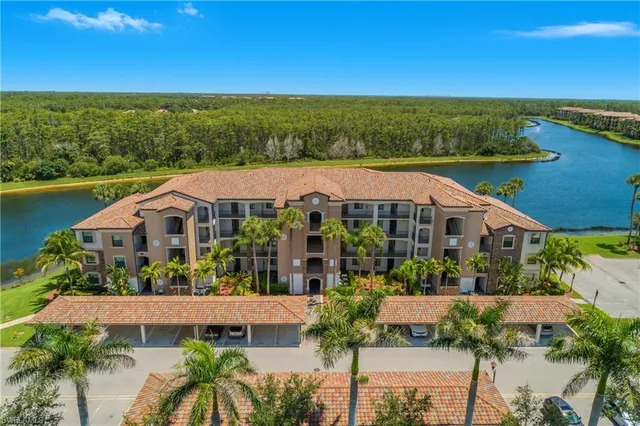 $459,000 | 9554 Trevi Court, Unit 4727, Naples, FL 34113