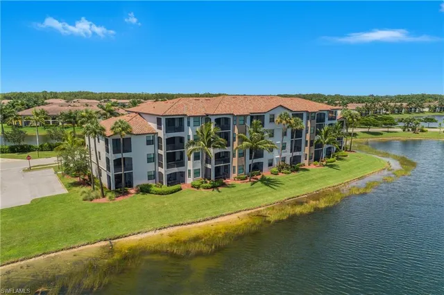 $459,000 | 9554 Trevi Court, Unit 4727, Naples, FL 34113