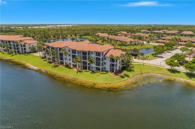 $459,000 | 9554 Trevi Court, Unit 4727, Naples, FL 34113