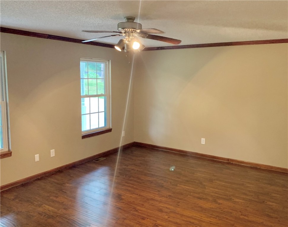105 Colonial Drive Pelzer, SC 29669 - Photo 4 of 33 Gallery Image 4