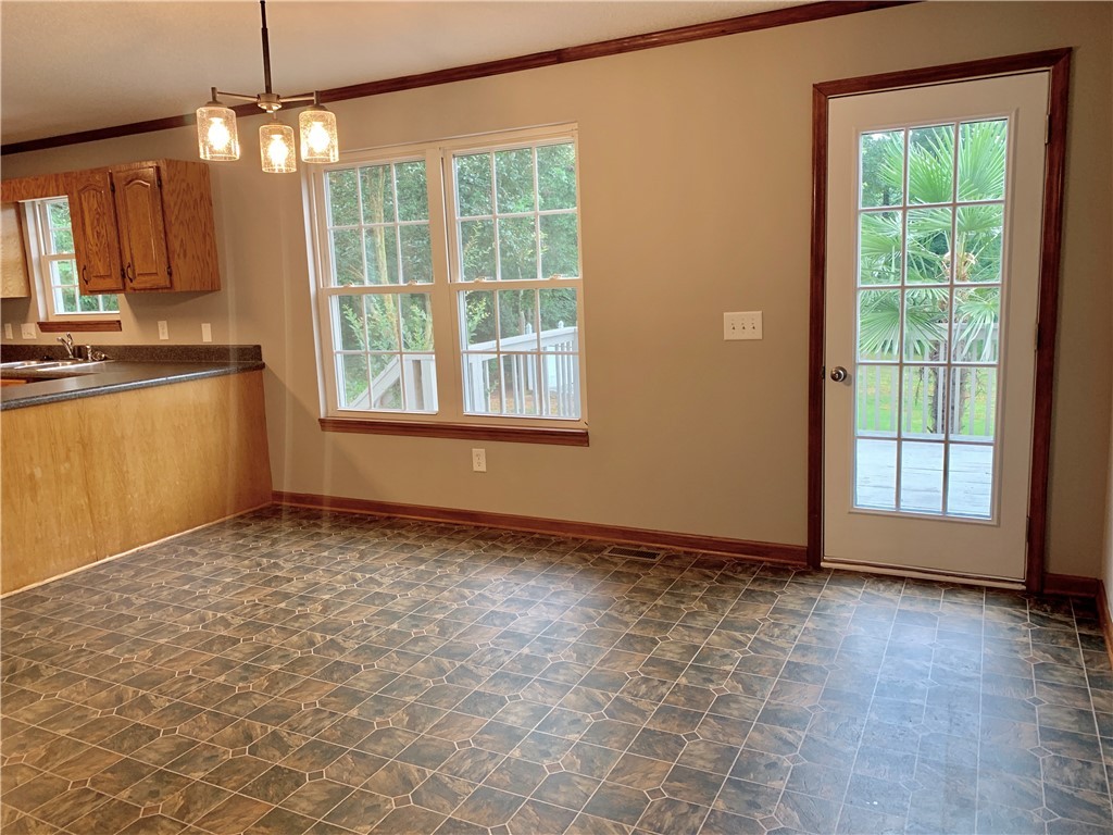 105 Colonial Drive Pelzer, SC 29669 - Photo 8 of 33 Gallery Image 8