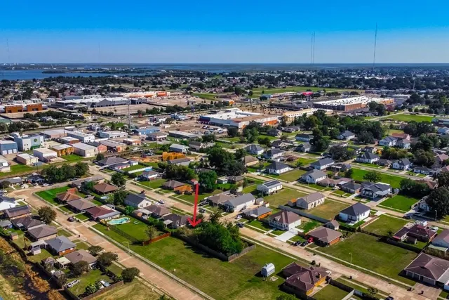 $40,000 | 2324 Congressman Hebert Drive, Chalmette, LA 70043
