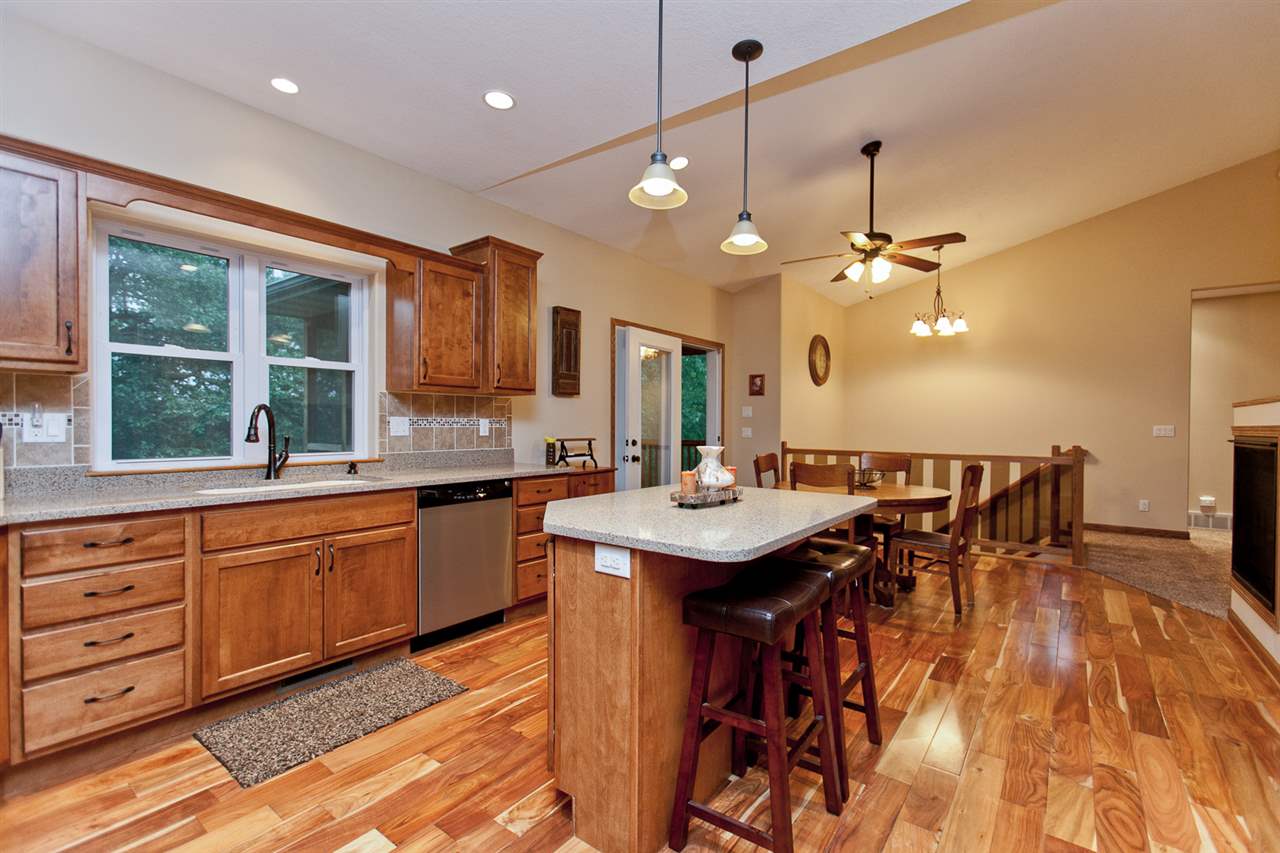1095 Vista Road Ely, IA 52227 - Photo 12 of 43 Gallery Image 12