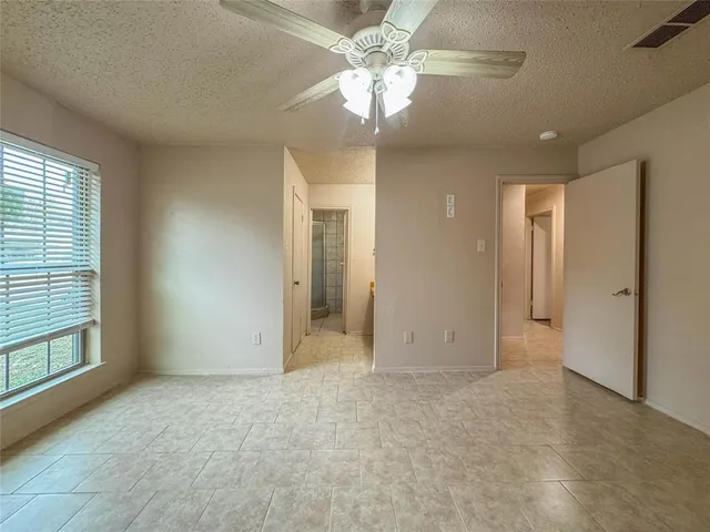 $1,750 | 1112 Autumn Oak Drive, Denton, TX 76209