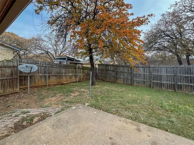 $1,750 | 1112 Autumn Oak Drive, Denton, TX 76209