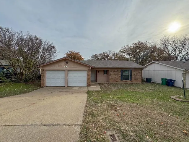 $1,750 | 1112 Autumn Oak Drive, Denton, TX 76209