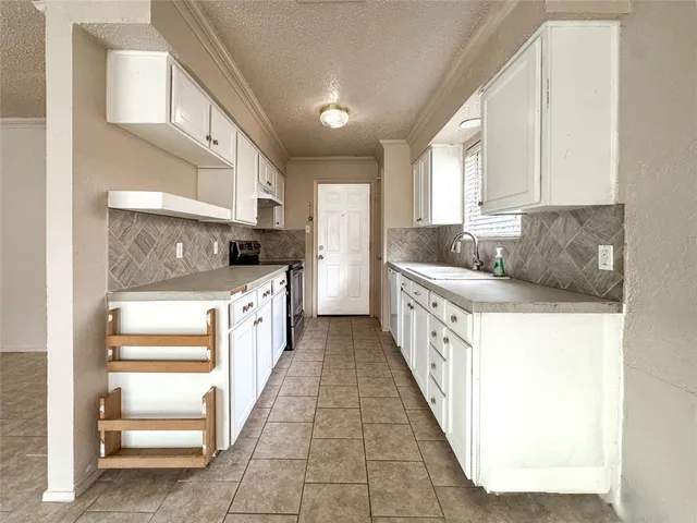 $1,750 | 1112 Autumn Oak Drive, Denton, TX 76209