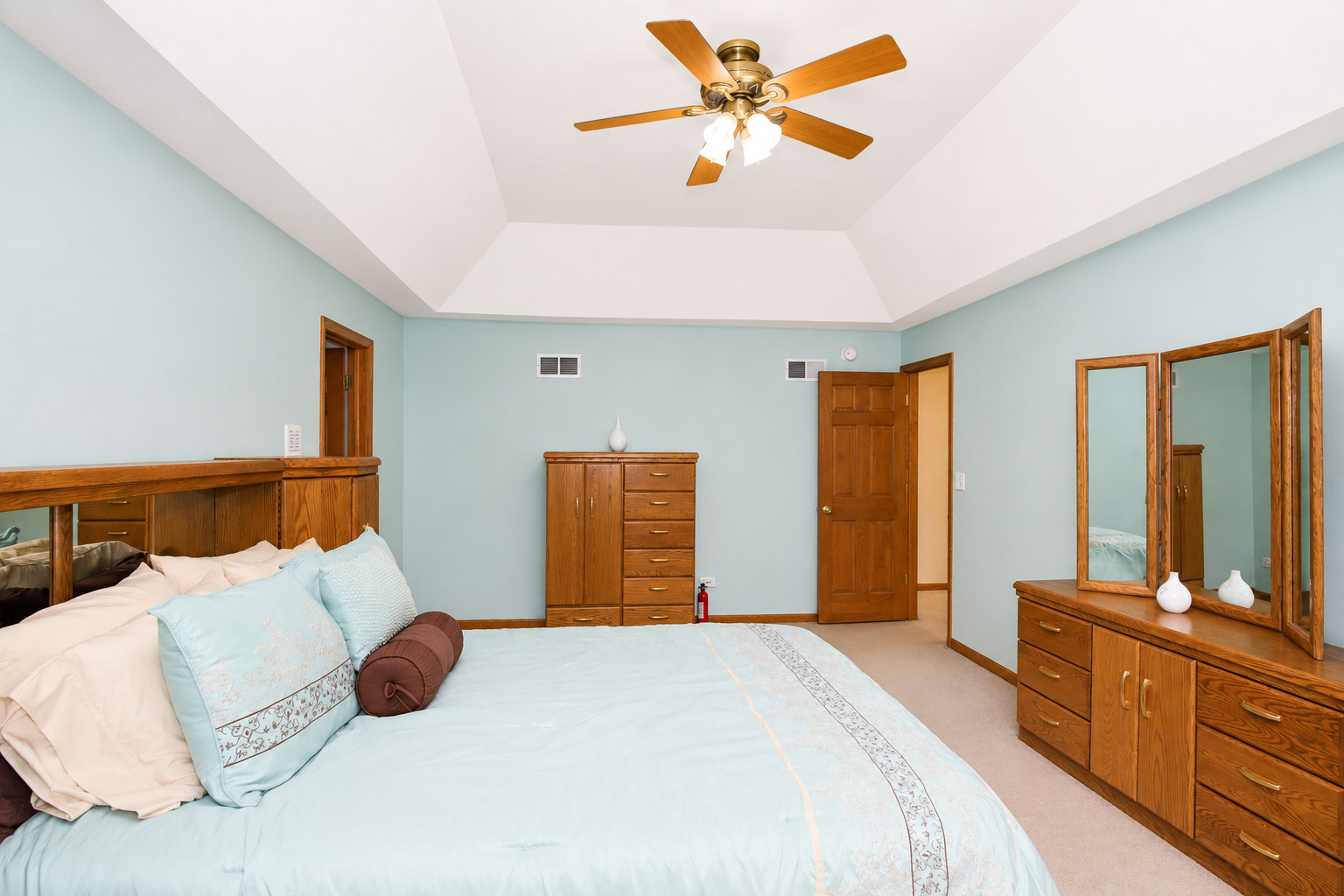 2660 Hoddam Road Naperville, IL 60564 - Photo 29 of 35