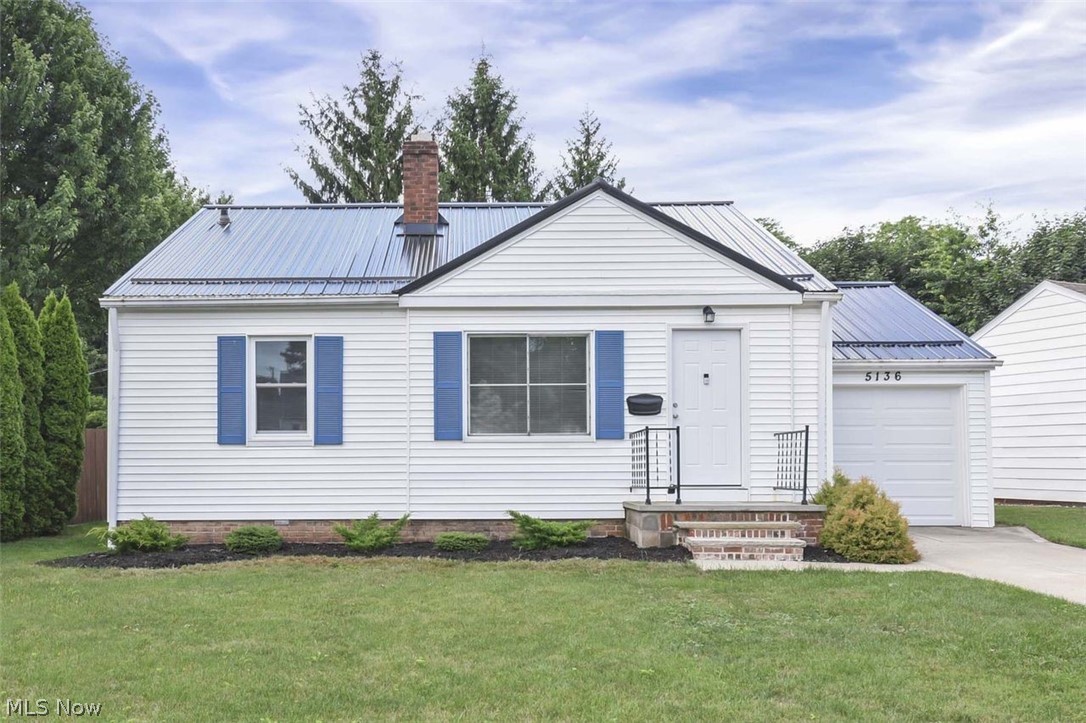 5136 Bridgewater Road Lyndhurst, OH 44124 - Photo 3 of 29 Gallery Image 3