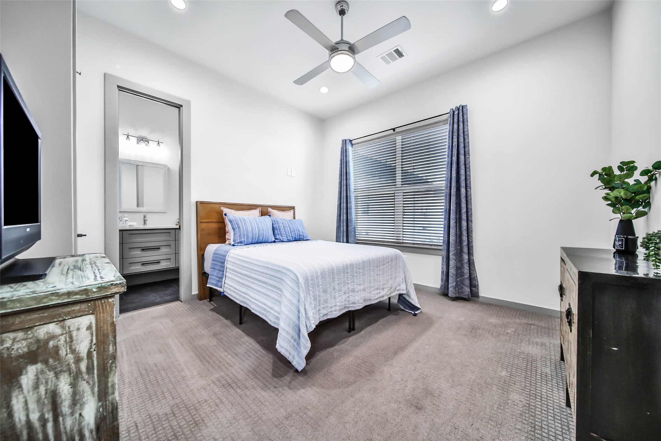 1205 East 28th Street Houston, TX 77009 - Photo 18 of 29