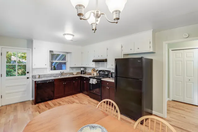 $2,500 | 1728 Pinckney Park Drive, Unit B, Charleston, SC 29407