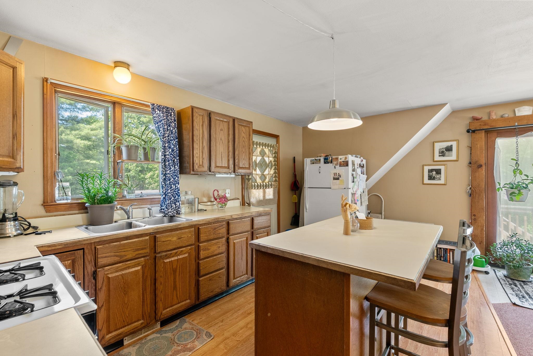 305 Richmond Road Winchester, NH 03470 - Photo 5 of 54